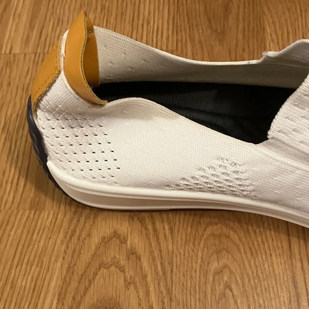 No Brand Women’s Slip on Sz 42 White Sneakers Perforated knit uppers-breathable - Picture 8 of 10